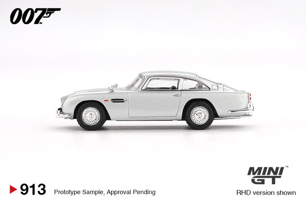 Mini GT 1:64 Aston Martin DB5 Skyfall English Packaging 2012