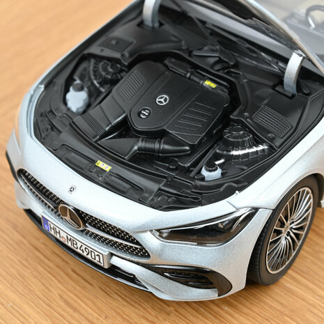 Norev 1:18 Mercedes Benz CLE Coup&eacute; 2024 Hightech Silver