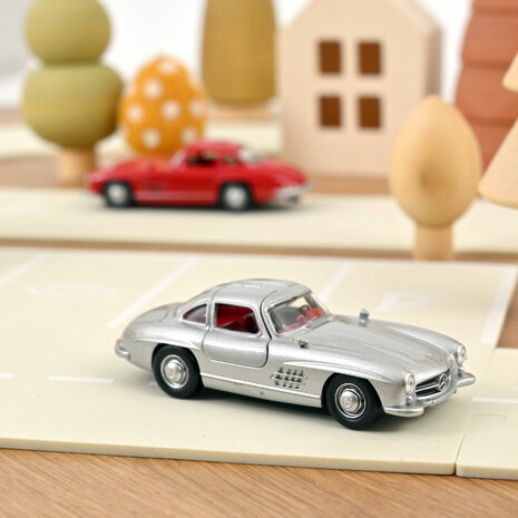 Norev 1:43 Mercedes Benz 300 SL 1954 Silver Jet-car in window-box