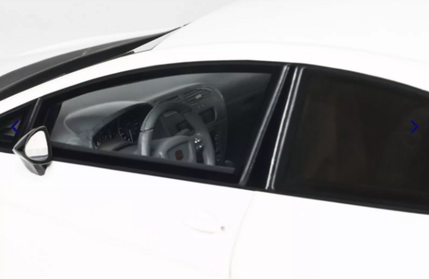 Otto Mobile 1:18 Seat Leon MK2 Cupra R Candy White B9A 2010