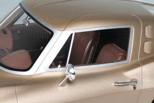 GT Spirit 1:12 Chevrolet Corvette C2 Saddle Tan 1963. Levering 08-2026