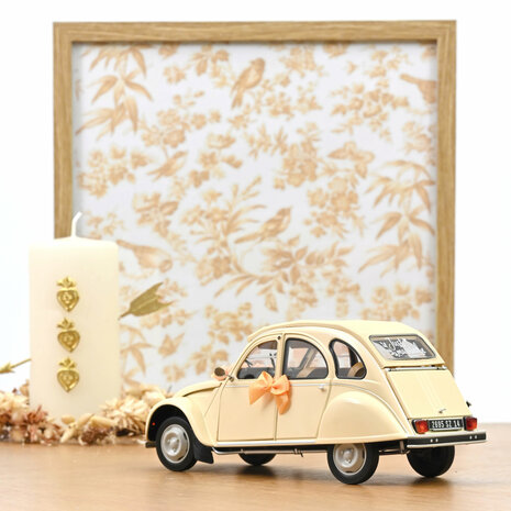 Norev 1:18 Citroen 2CV 1986 Beige Wedding Gift. Levering 10-2026