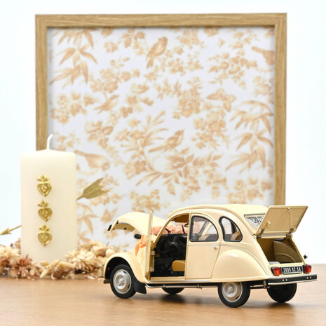 Norev 1:18 Citroen 2CV 1986 Beige Wedding Gift. Levering 10-2026