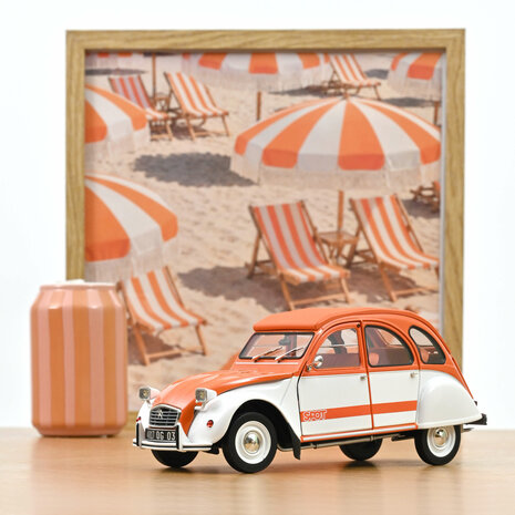 Norev 1:18 Citroen 2CV Spot 1976 wit / oranje. Levering 10-2026