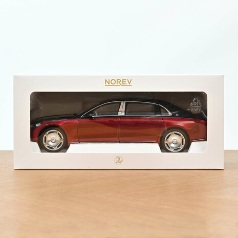 Norev 1:18 Mercedes Maybach S 680 4MATIC 2021 Nautical Blue/Patagonia Red. Levering 10-2026