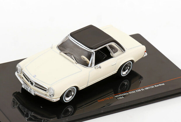 IXO 1:43 Mercedes Benz 230 SL (W113) hard top, licht beige met zwart
