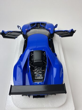 Autoart 1:18 Ford GT Le Mans Plain Body Version bluw