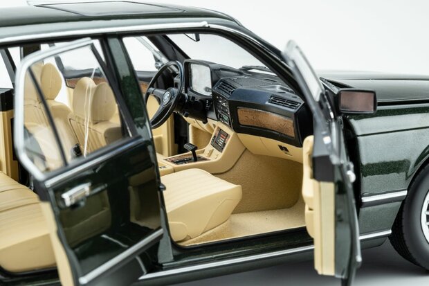 Touring Modelcars 1:18 BMW 745i E23 1984 achat green metalic. Verwacht 11-2026