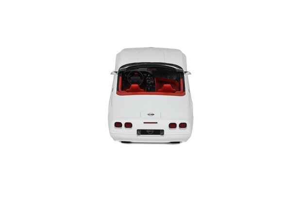 GT Spirit 1:18 Chevrolet Corvette C4 Convertible Arctic white 1995