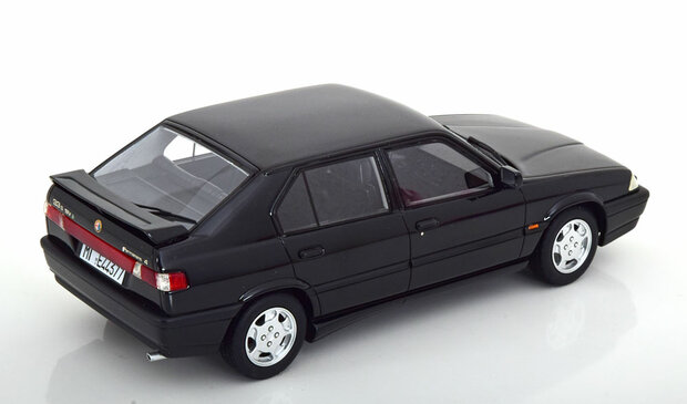 Cult Models 1:18 Alfa Romeo 33 S QV Permanent 4 black 1991