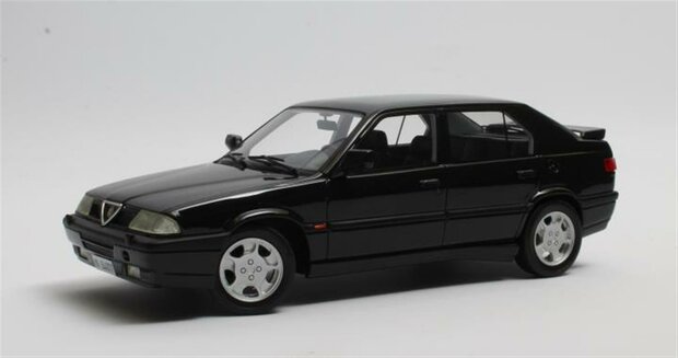 Cult Models 1:18 Alfa Romeo 33 S QV Permanent 4 black 1991