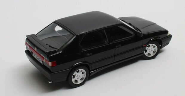 Cult Models 1:18 Alfa Romeo 33 S QV Permanent 4 black 1991