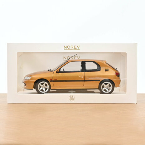 Norev 1:18 Peugeot 306 S16 1997 Blaze Yellow
