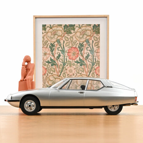 Norev 1:12 Citroen SM 1972 Pearl Grey
