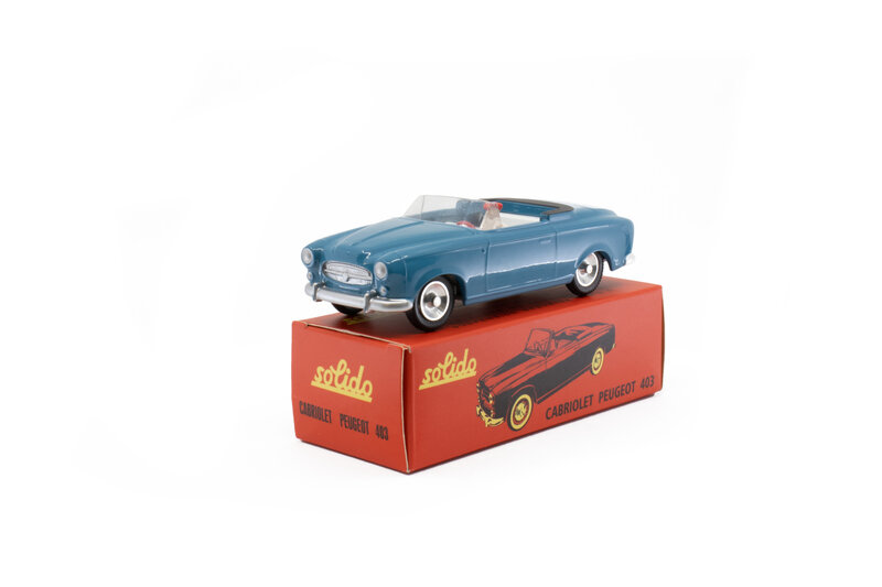 Solido 1:43 Peugeot 403 Cabriolet 1959 blauw. Serie 100