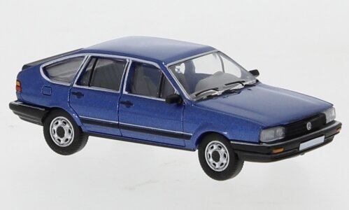Premium Classixxs 1:87 Volkswagen Passat B2 1985 blauw in window box