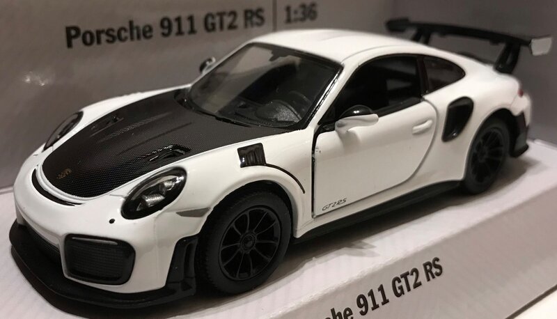 Kinsmart 1:36 Porsche 911 RS GT2( 991) 2017 wit