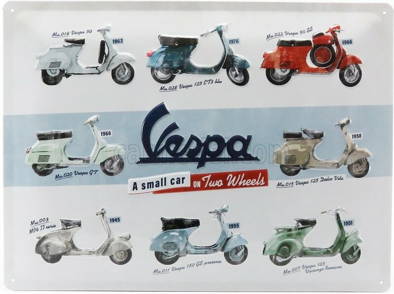Atlas 3D Metaal Plate Piaggio Vespa Collage A Small Car on Two Wheels, afmeting 40x30 cm
