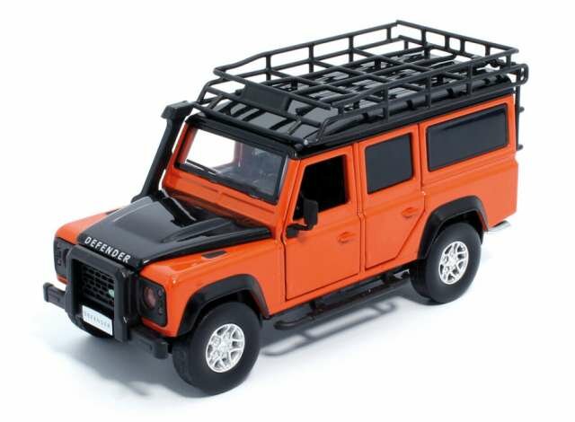 Tayumo 1:32 Land Rover Defender 110 met imperiaal oranje zwart