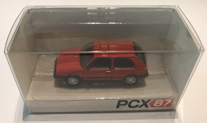 Premium Classixxs 1:87 Volkswagen Golf II GTI rood 1990 in blisterverpakking
