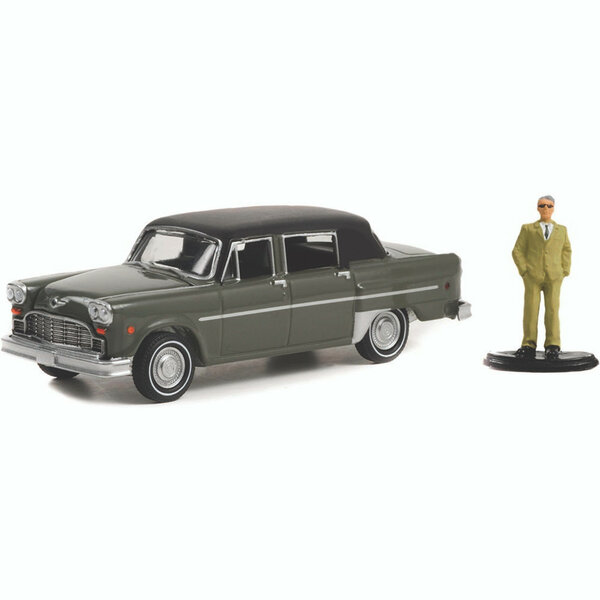 Greenlight 1:64 Checker Marathon A12-E 1883 with Driver in Suit, Hobby Shop Series 13