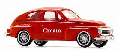 Busch 1:87 Volvo 544 Limousine cream