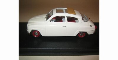 Trofeu 1:43 Saab 96 Sunroof Diamond wit