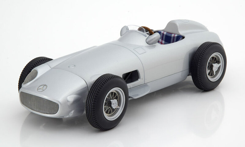 iScale 1:18 Mercedes Benz W196 plain body edition 1955