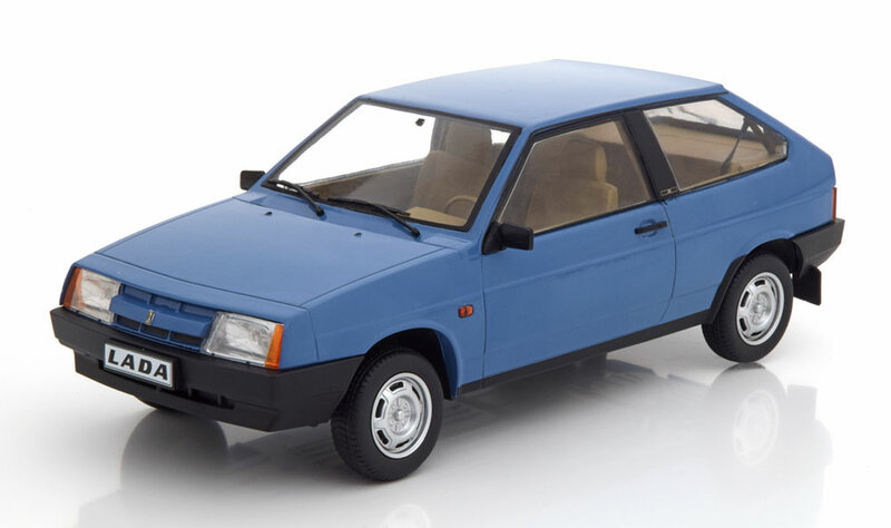 KK Scale 1:18 Lada Samara 1984 blauw, oplage 250 stuks