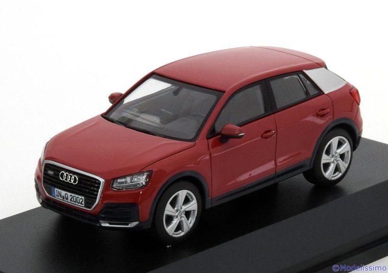 iScale 1:43 Audi Q2 Tango rood 2016 in dealerverpakking