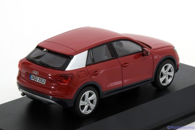 iScale 1:43 Audi Q2 Tango rood 2016 in dealerverpakking