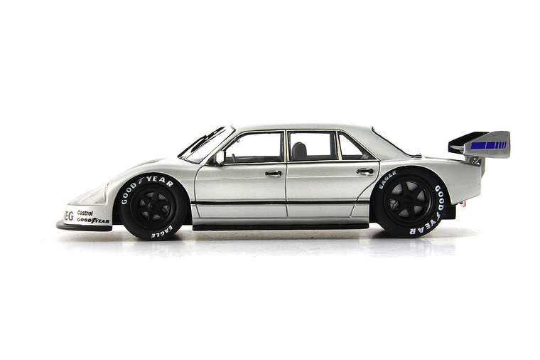 Autocult 1:43 Sauber Mercedes W140 Germany 1990. Set Book of the Year 2018
