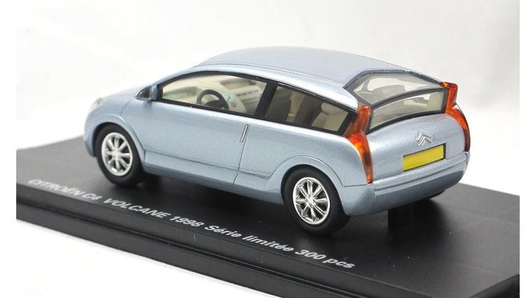 Fransstyle 1:43 Citroen C4 Volcane 1998 300 stuks zilver