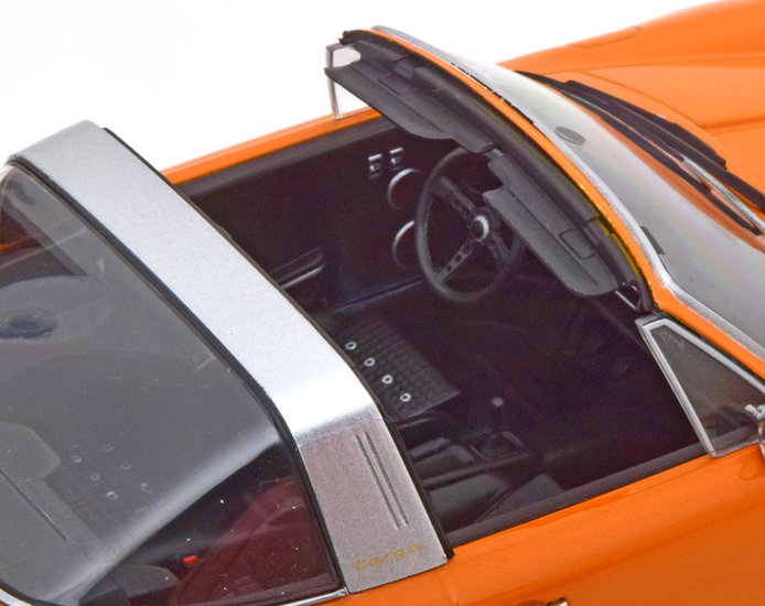 KK Scale 1:18 Porsche Singer 911 Targa oranje oplage 750 stuks