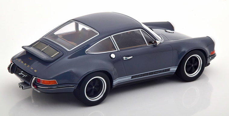 KK Scale 1:18 Porsche Singer 911 Coupe dondergrijs oplage 1000 stuks