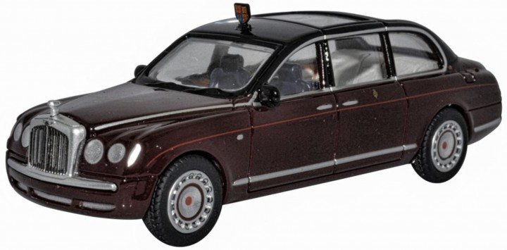 Oxford 1:76 Bentley State Limousine HM The Queen donkerrood, in vitrine