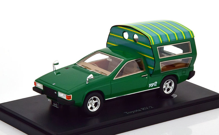 Autocult 1:43 Toyota RV-2 1972 groen oplage 333 stuks