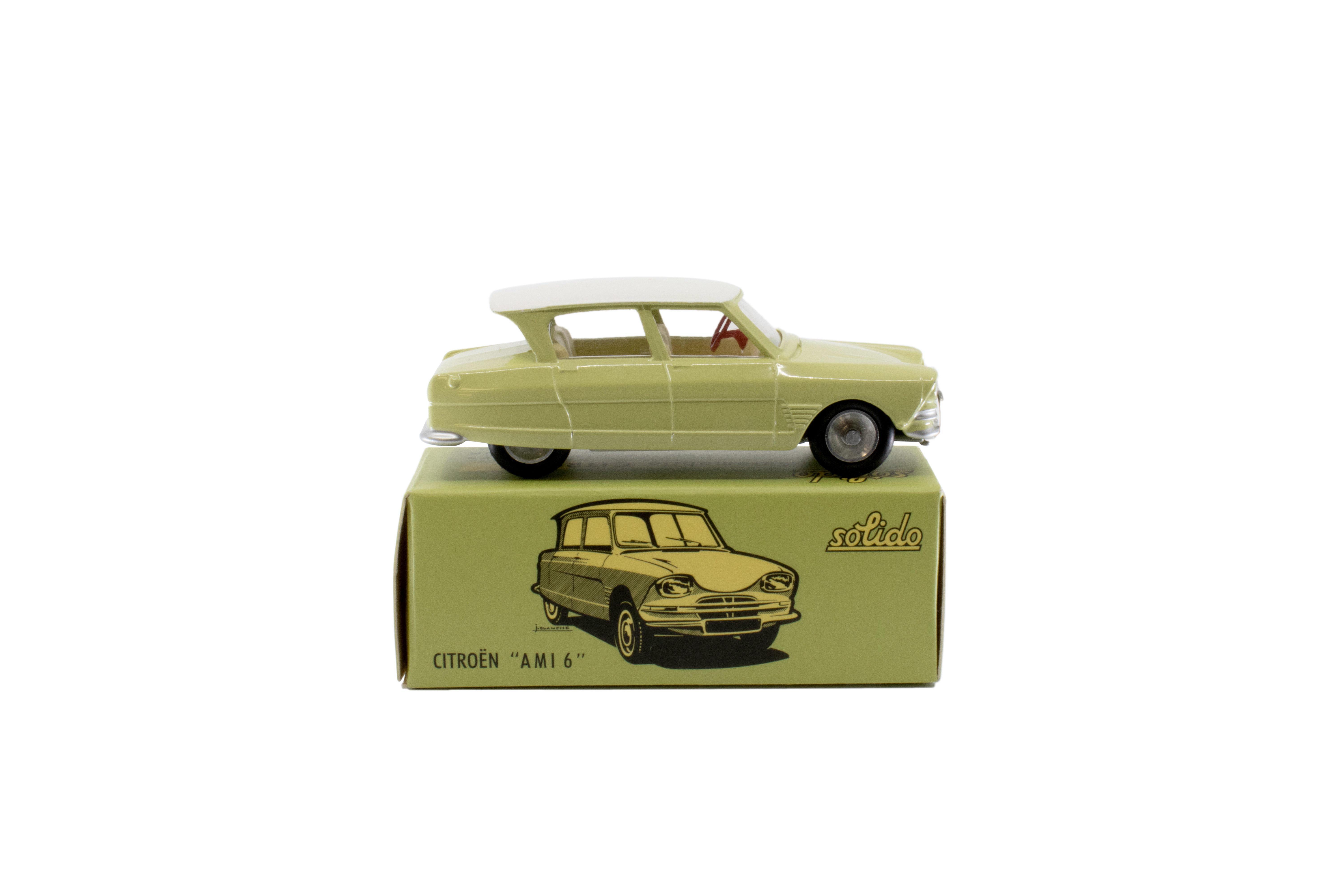 Solido 1:43 Citroen Ami 6 1961 groen beige. Serie 100
