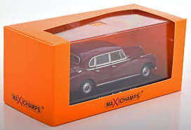 Maxichamps 1:43 Mercedes Benz 300 ( W186) 1951 donkerrood. Product van Minichamps