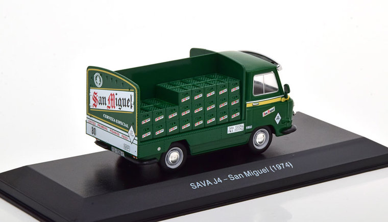 Atlas 1:43 Sava J4 San Miguel 1974 groen in blister verpakking