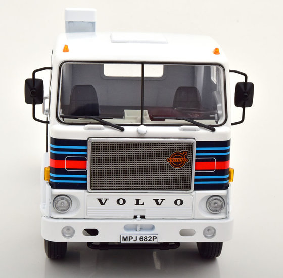 Road Kings 1:18 Volvo F88 Martini Racing Team 1975