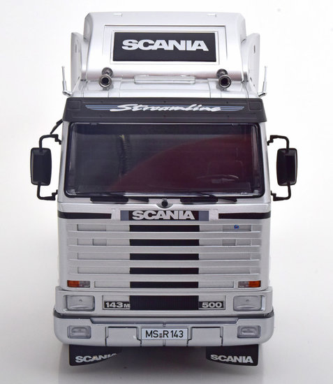 Road Kings 1:18 Scania 143 Streamline 1995 zilver, trekker