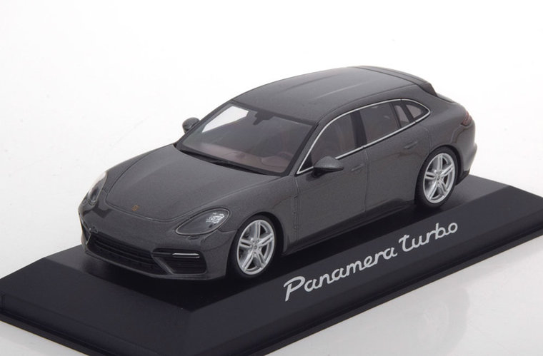 Minichamps 1:43 Porsche Panamera Turbo Sport Turismo 2017 grijs metallic in dealerverpakking