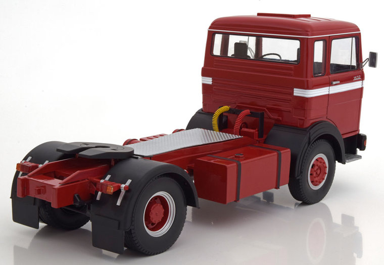 Road Kings 1:18 Mercedes LPS 1632 rood 1969