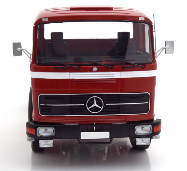 Road Kings 1:18 Mercedes LPS 1632 rood 1969