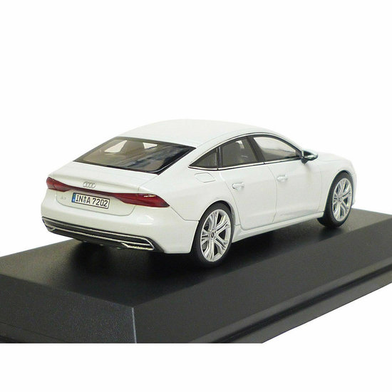 iScale 1:43 Audi A7 Sportback - Glacier White 2017 in dealerverpakking