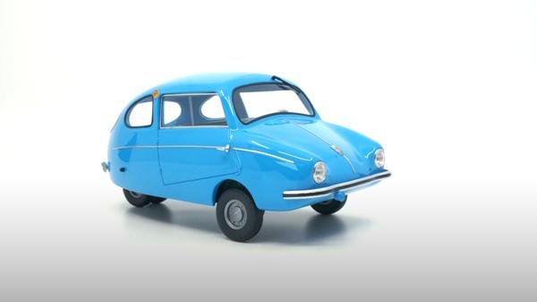 DNA Collectibles 1:18 Fuldamobil S6 - 1956 - blue, in luxe verpakking