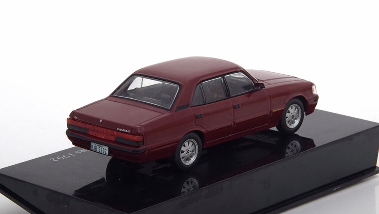 Atlas 1:43 Chevrolet Opala Diplomata Collector 1992 donkerrood