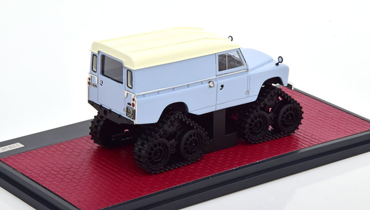 Matrix 1:43 Land rover Serie II Cuthbertson Conversion grijs wit 1958