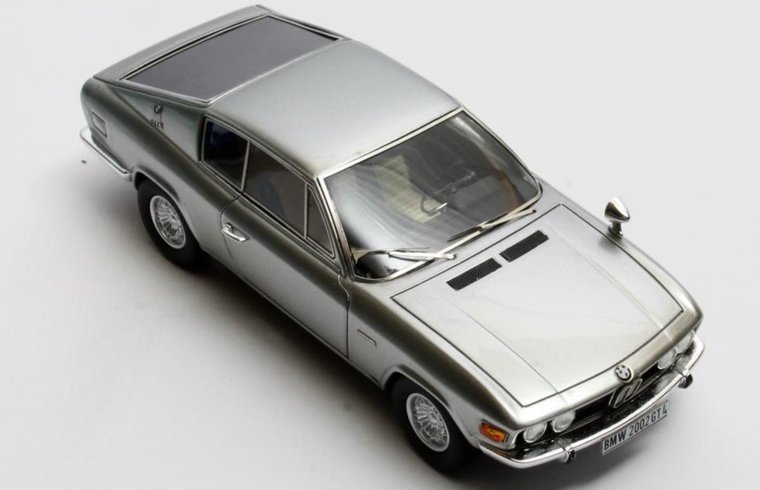 Matrix 1:43 Frua BMW 2002 GT4 zilver 1974